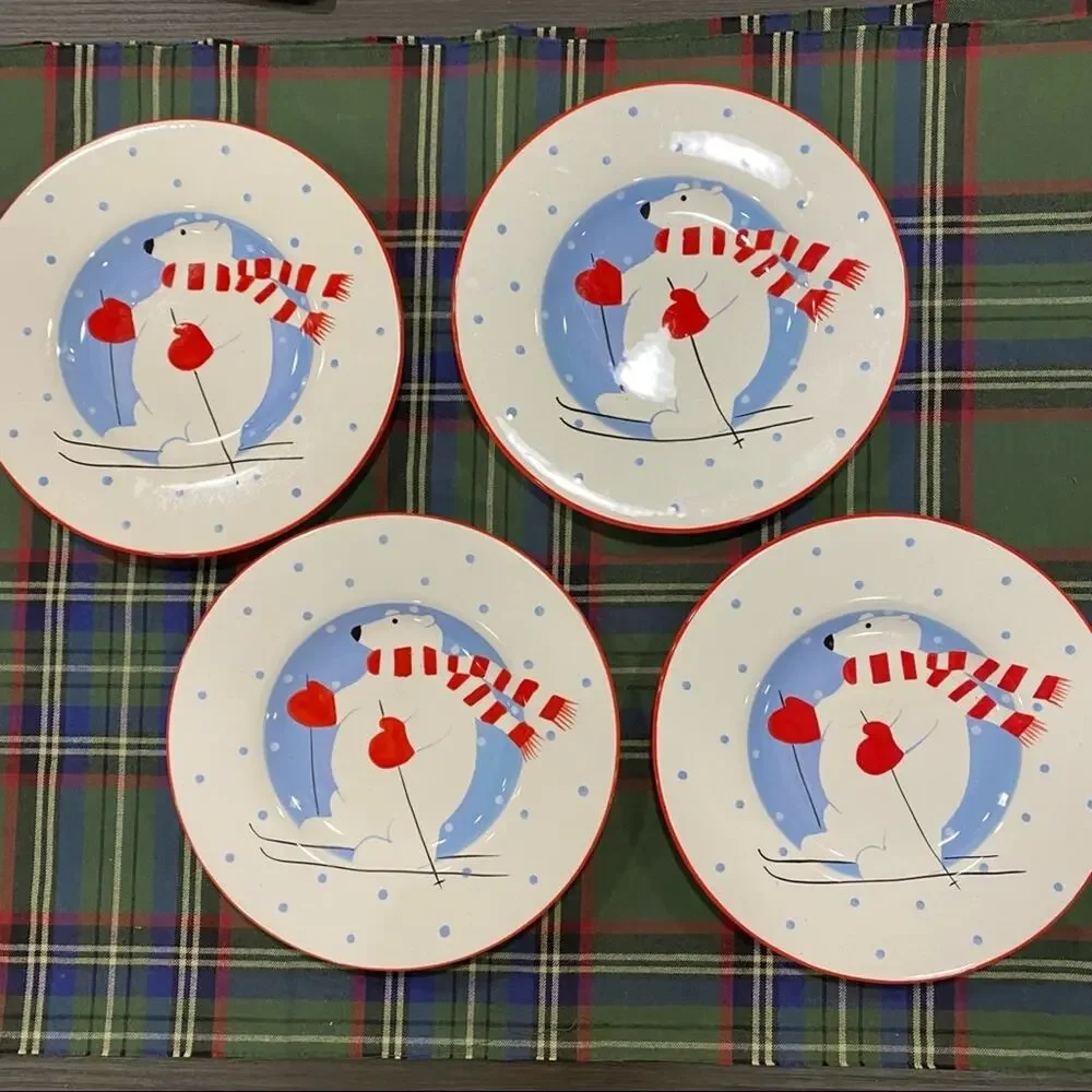 MESA Skiing Polar Bears Cute Seasonal 8-1/4” Lunch Plates, Set of 4‎ NICE!